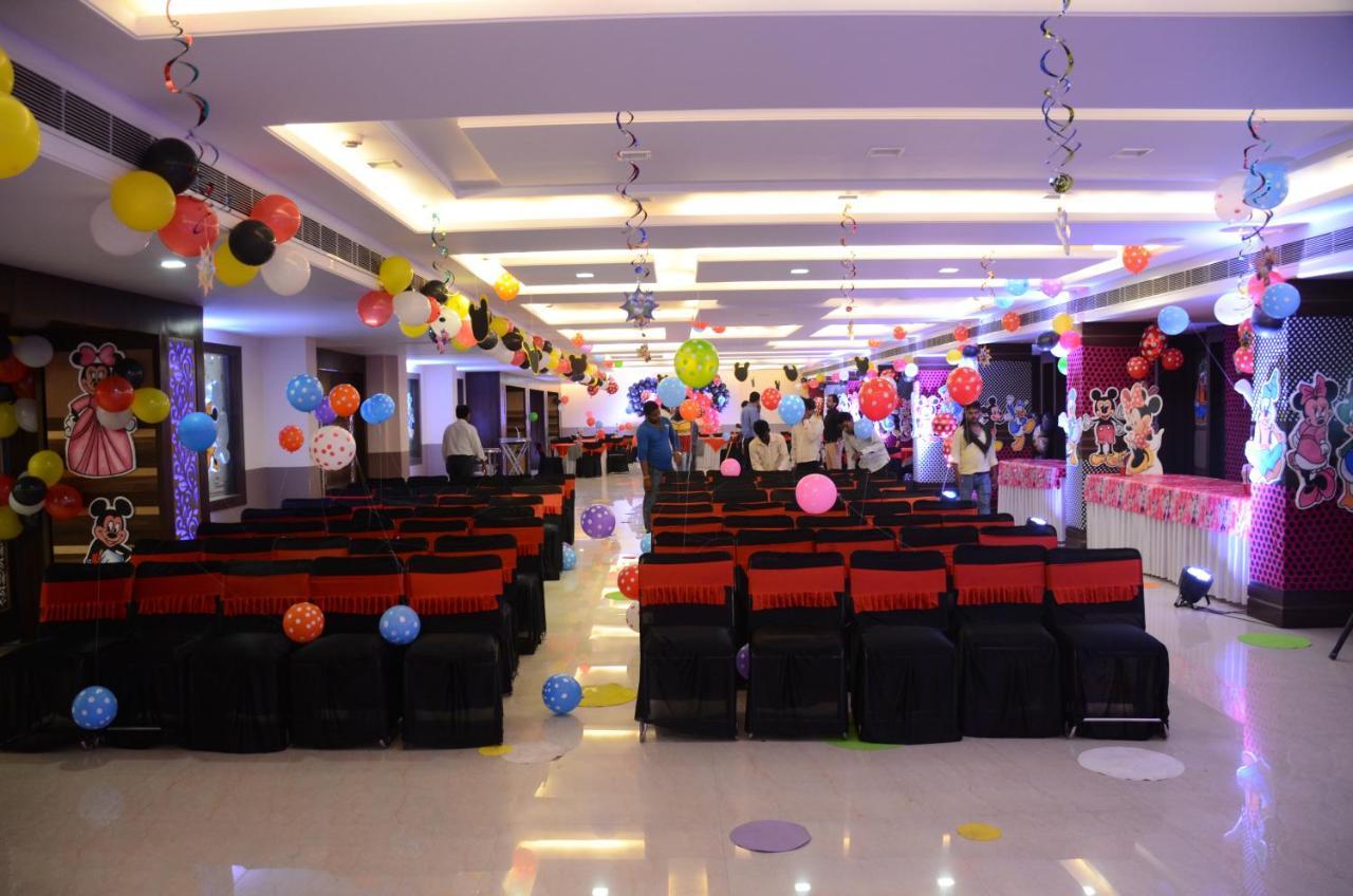Puja Residency Hotel Varanasi Bagian luar foto