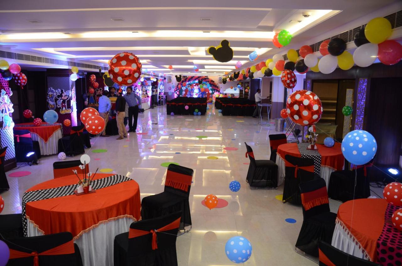 Puja Residency Hotel Varanasi Bagian luar foto