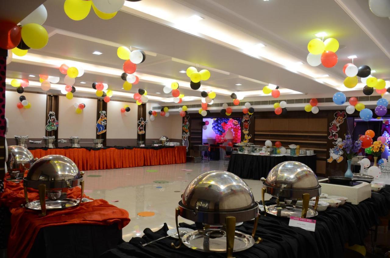Puja Residency Hotel Varanasi Bagian luar foto
