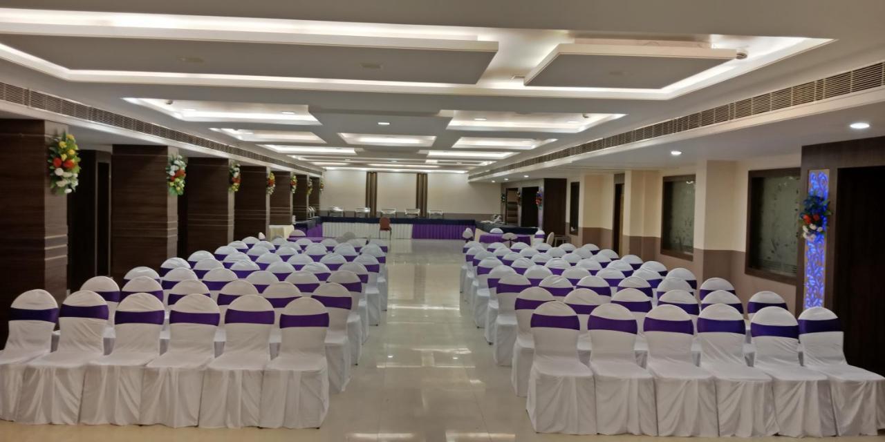 Puja Residency Hotel Varanasi Bagian luar foto
