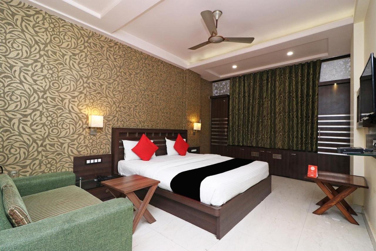 Puja Residency Hotel Varanasi Ruang foto