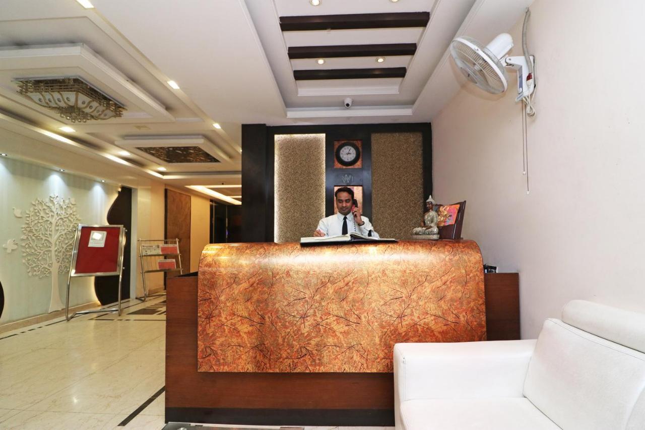 Puja Residency Hotel Varanasi Bagian luar foto